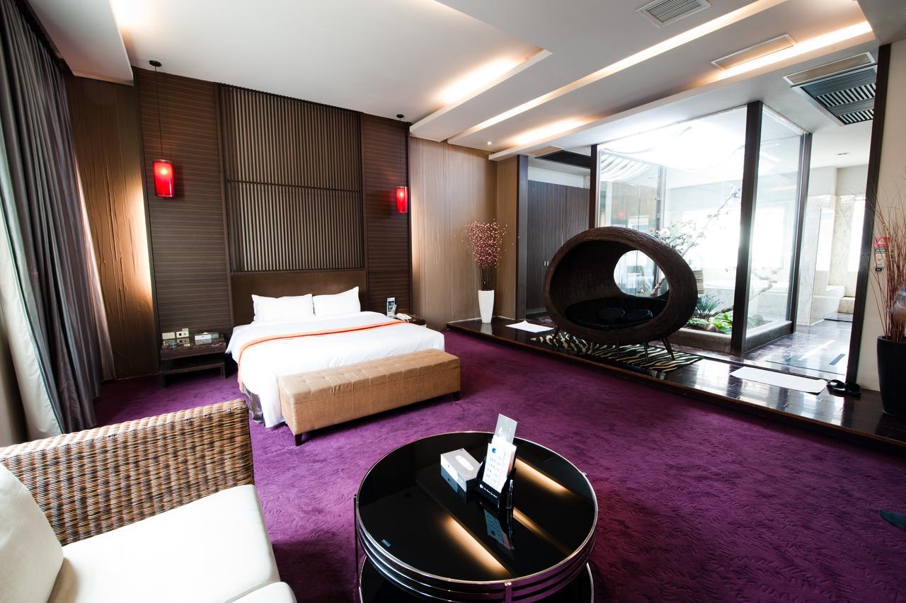 Her Home Spa Motel Chiayi Dış mekan fotoğraf