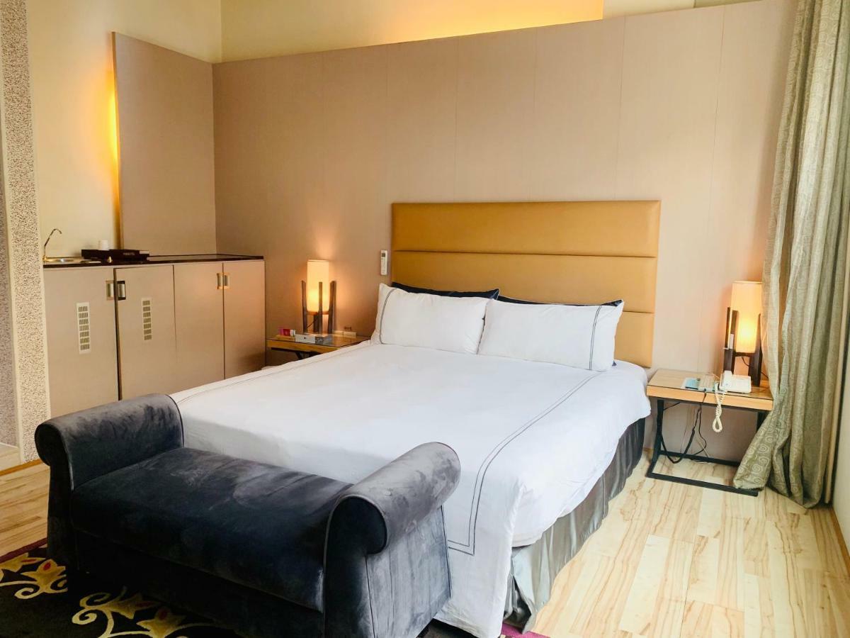 Her Home Spa Motel Chiayi Dış mekan fotoğraf